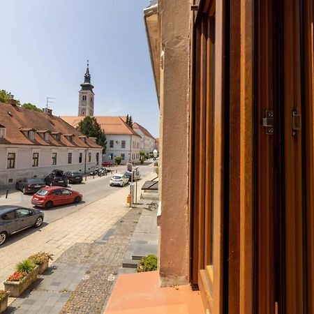 Apartman Gaudeamus Apartment Varaždin Exterior foto