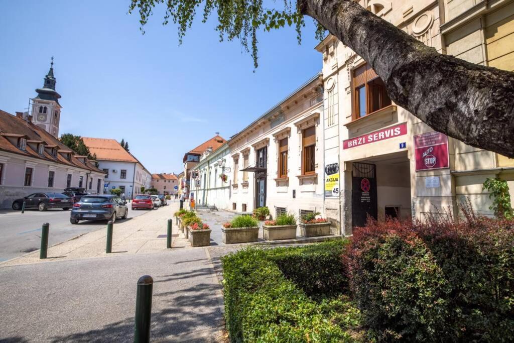 Apartman Gaudeamus Apartment Varaždin Exterior foto
